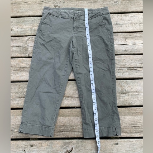 💜 Denver Hayes Mia Mid-Rise Capri Pants - Size 12 - Grey/Green Khaki - Picture 8 of 8